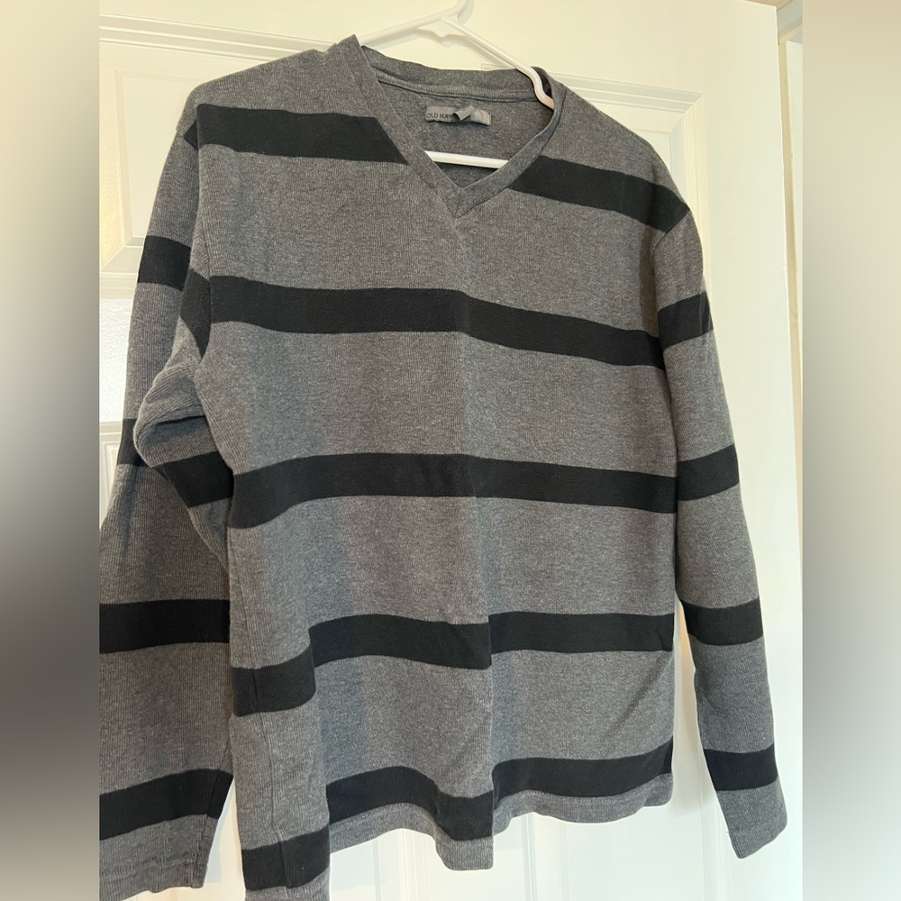 Men’s L sweater shirt